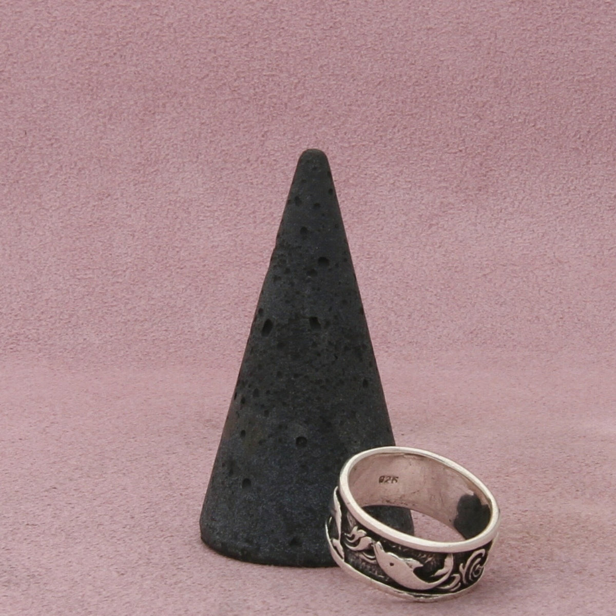 sterling silver vintage dolphins band ring size 5.75