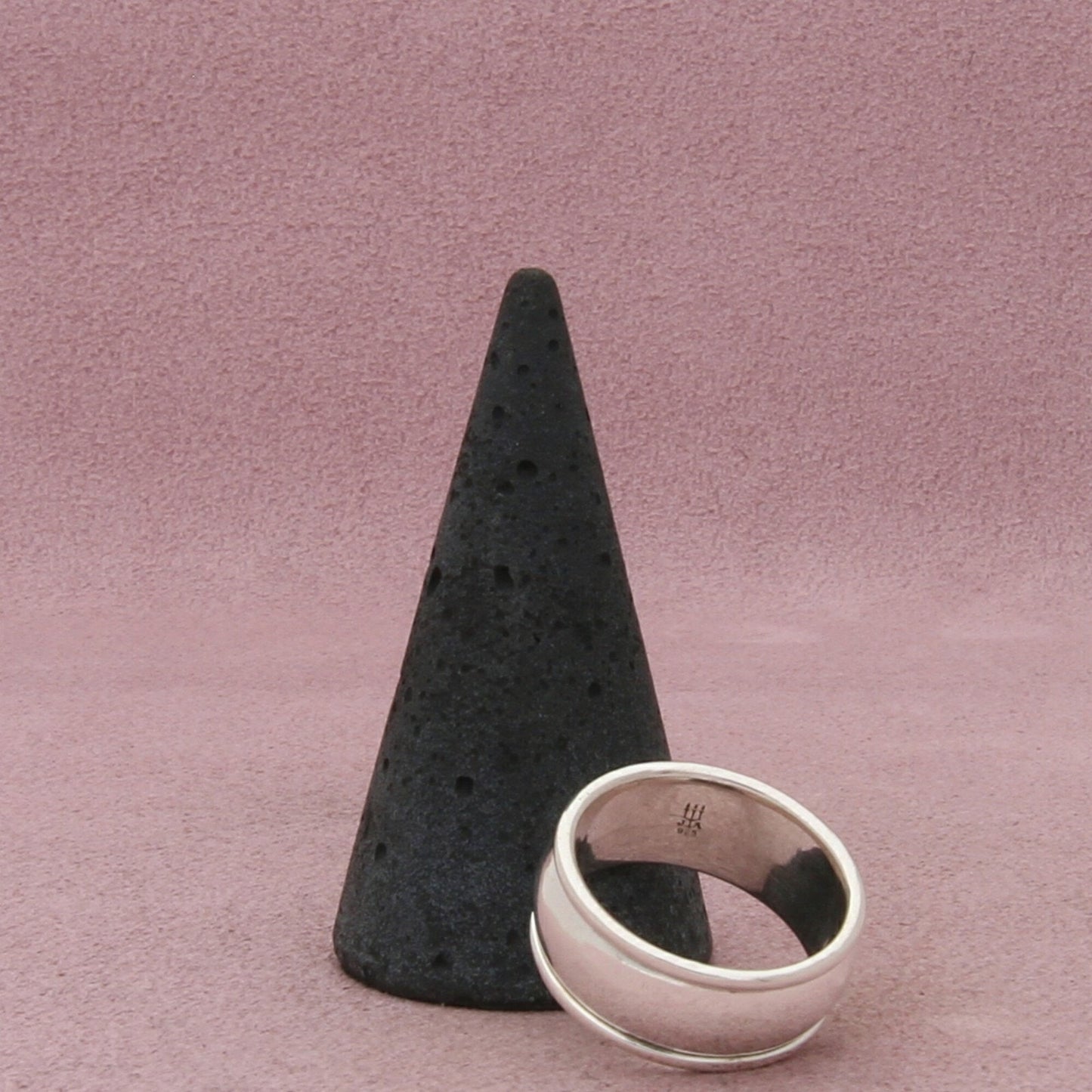 james avery sterling silver retired wide eternal wedding band ring size 7.25