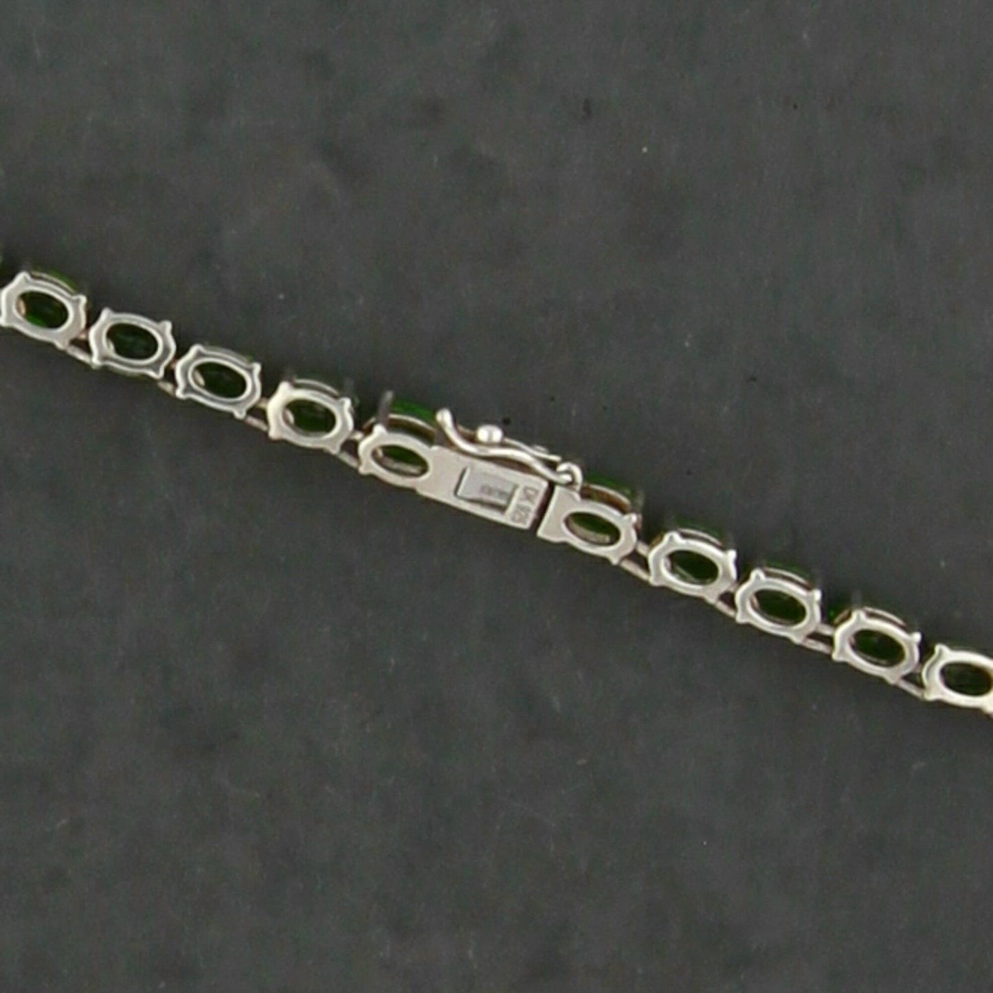 sterling silver oval-cut chrome diopside tennis necklace size 18in