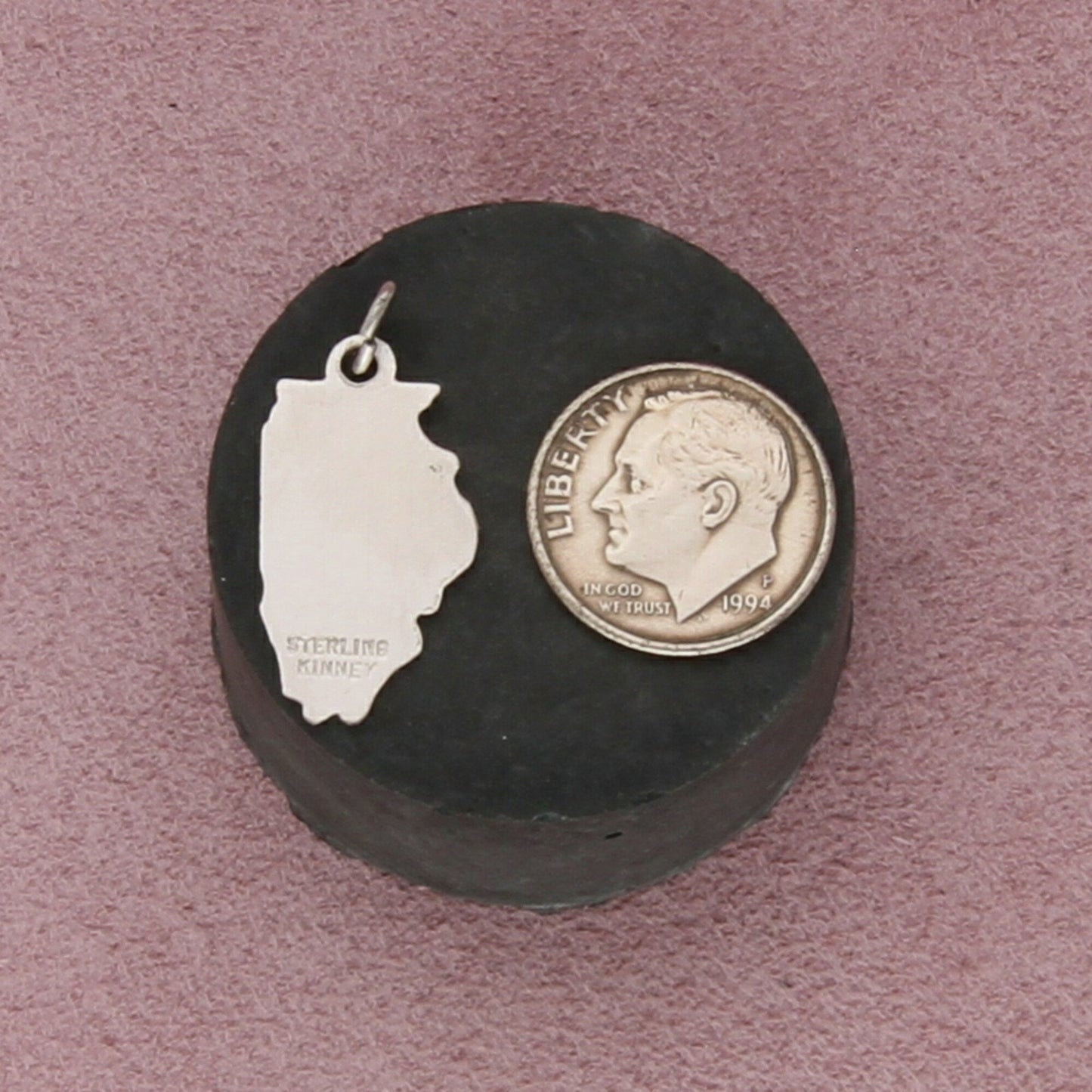 sterling silver vintage illinois state travel charm pendant
