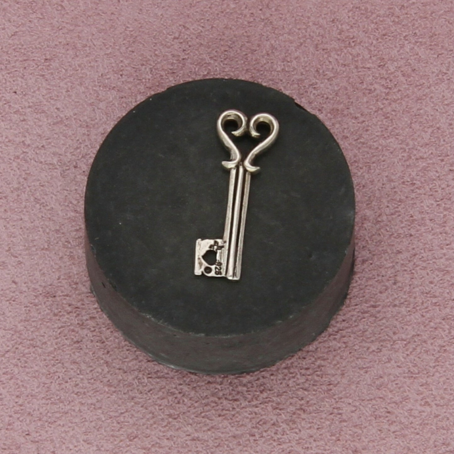 sterling silver dainty heart skeleton key pendant