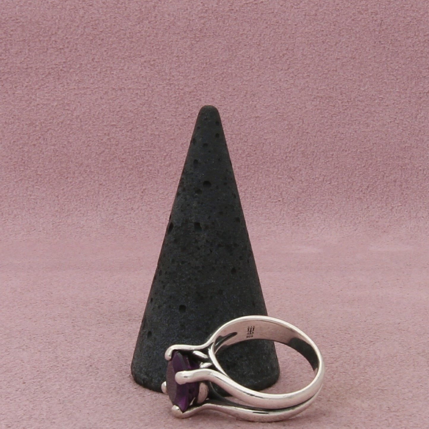 james avery sterling silver amethyst oval gemstone ring size 7