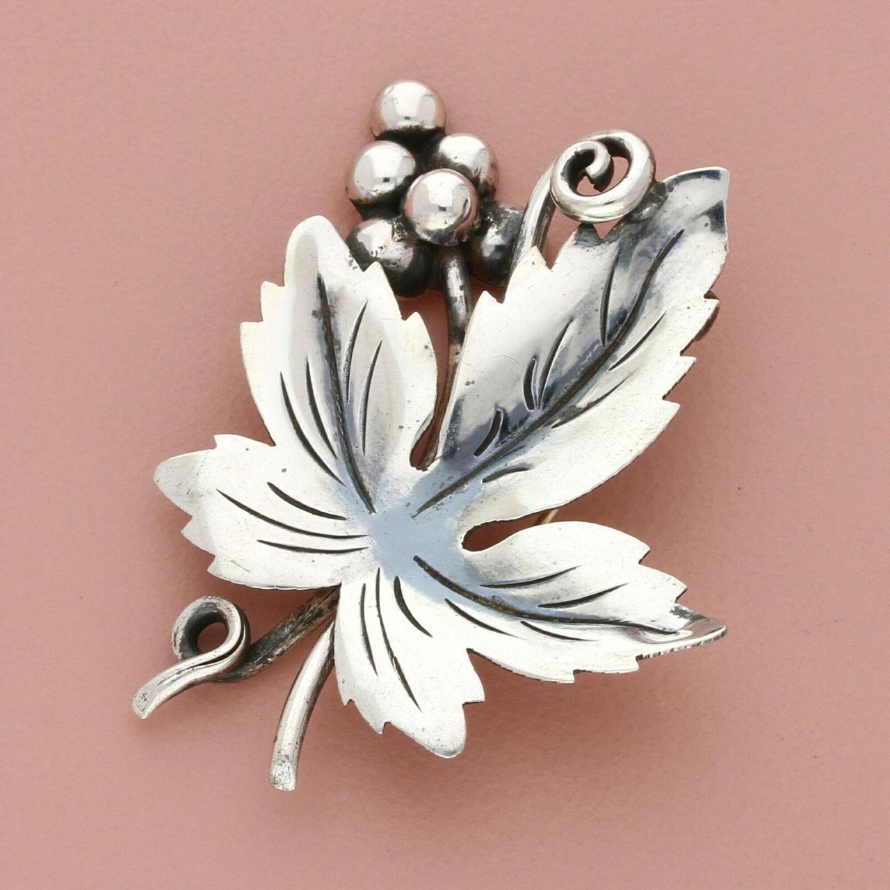 Brooches & Pins