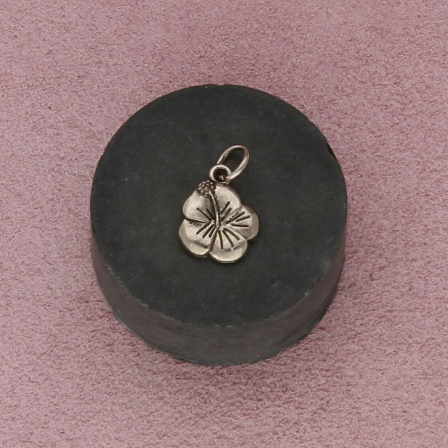 sterling silver vintage 5-pedal hibiscus flower charm pendant