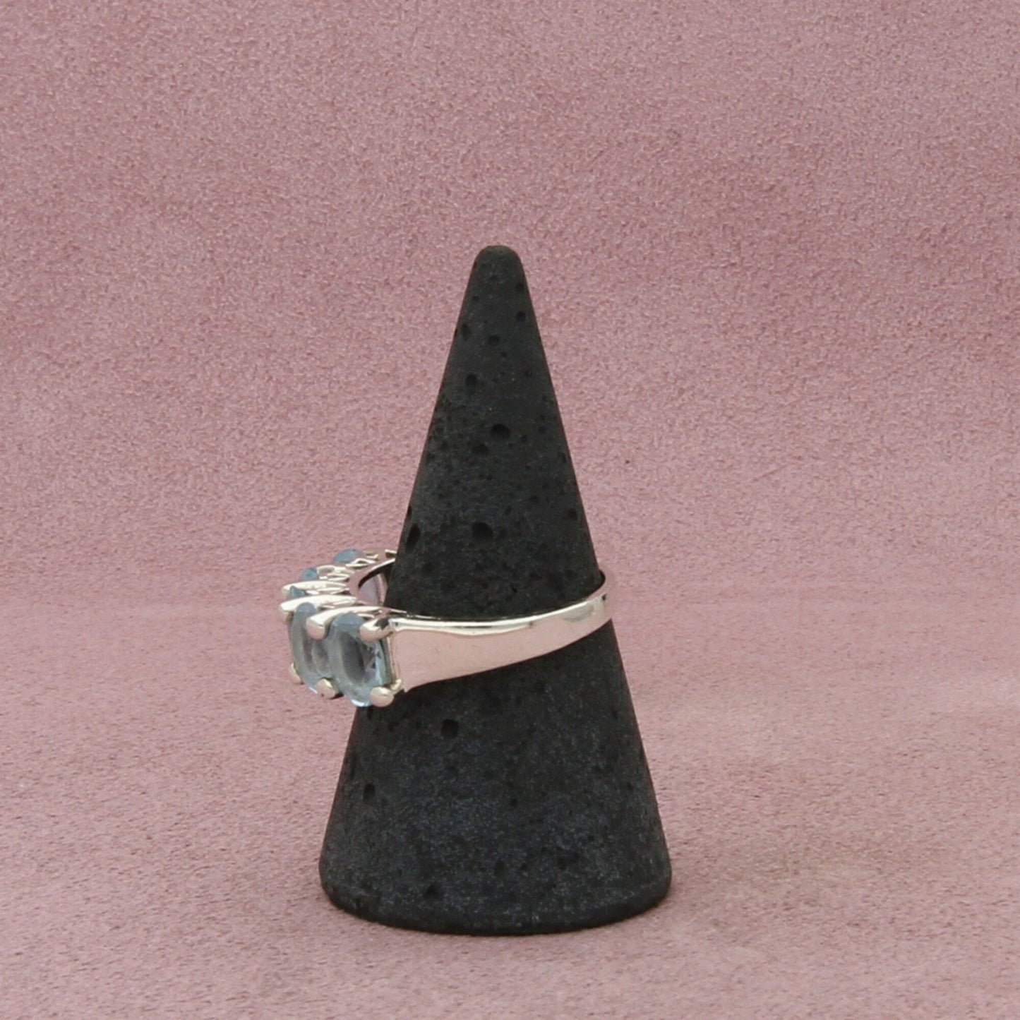 sterling silver oval-cut blue topaz ring size 8