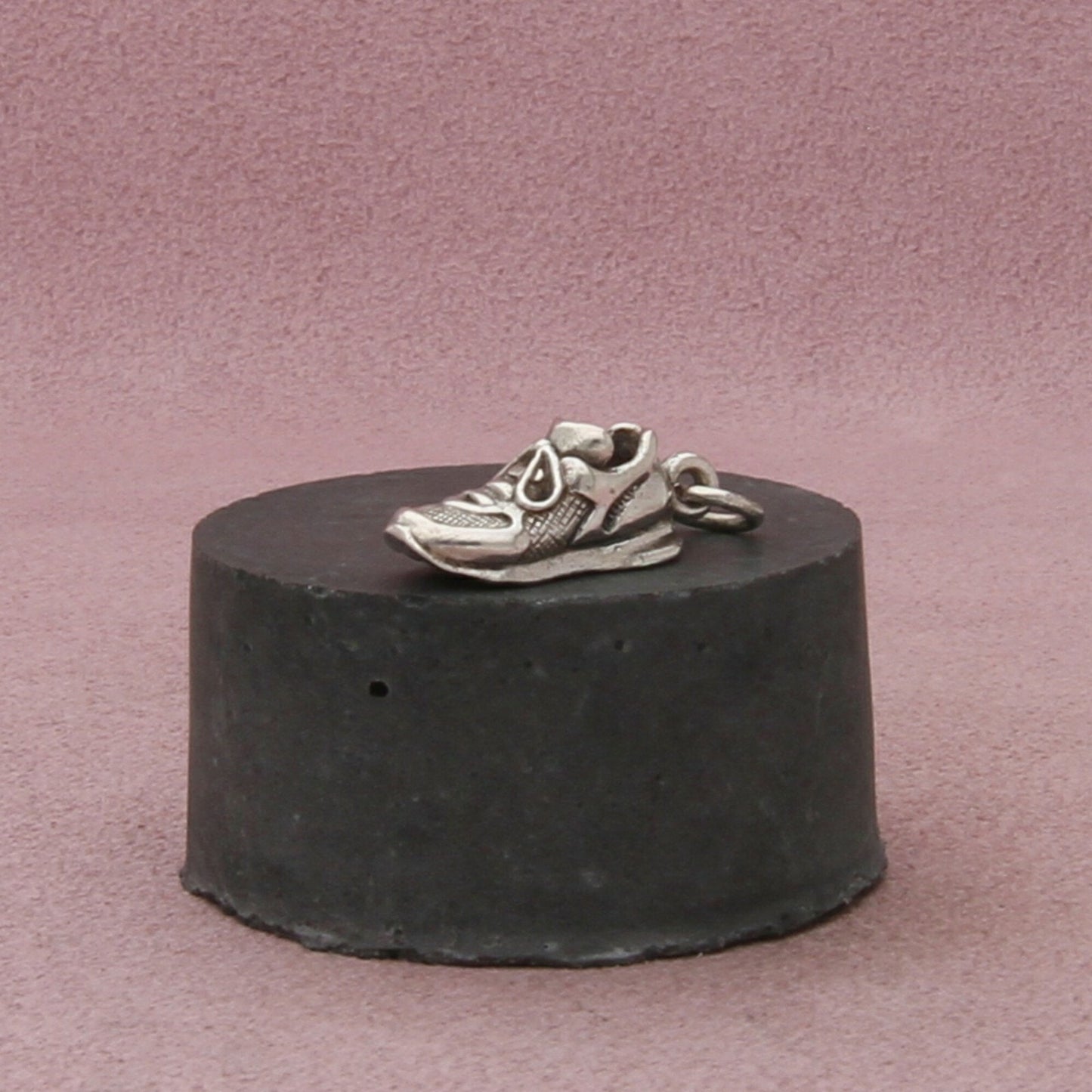 james avery sterling silver retired 3d sneaker tennis shoe charm pendant