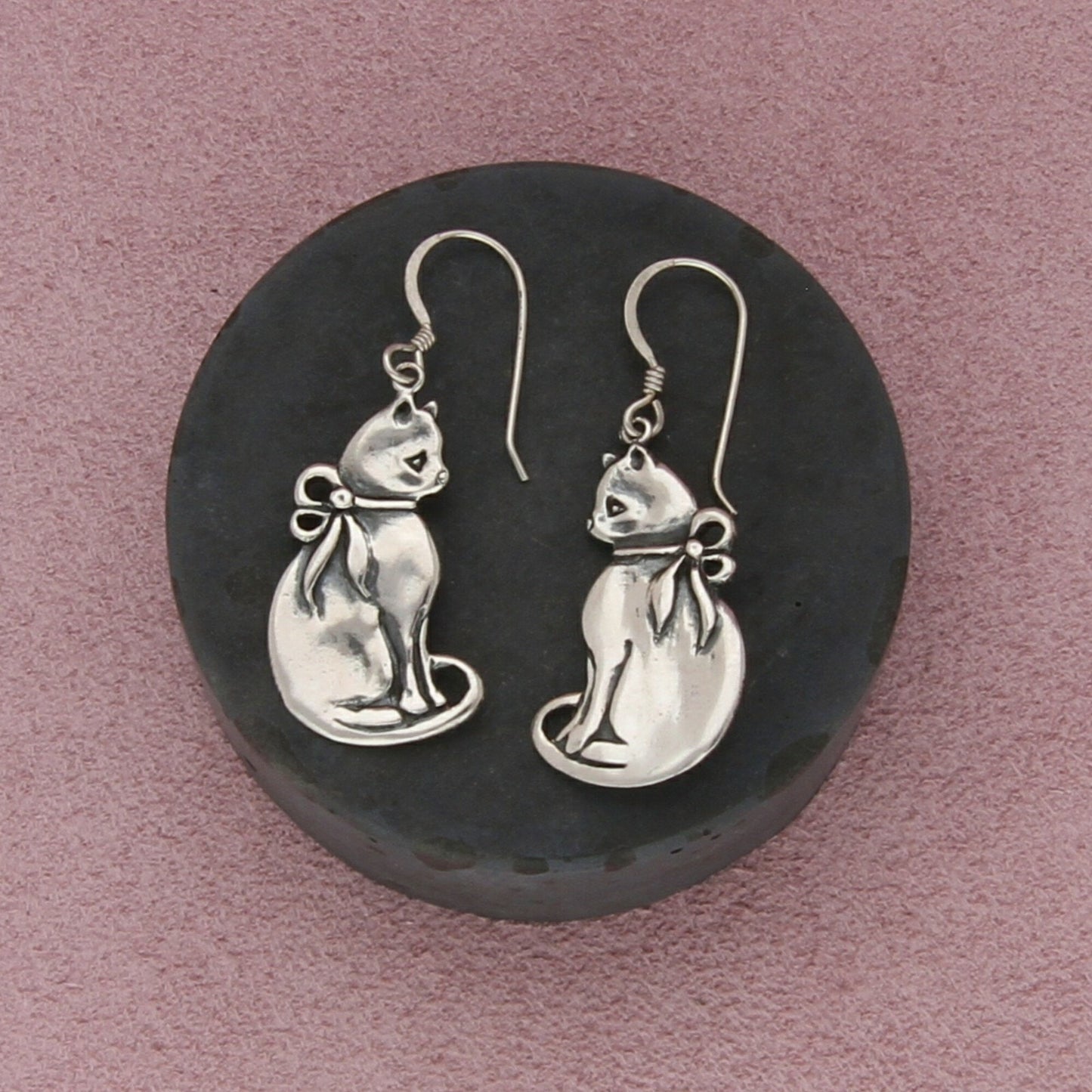 sterling silver vintage sitting cats dangle earrings