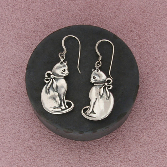 sterling silver vintage sitting cats dangle earrings