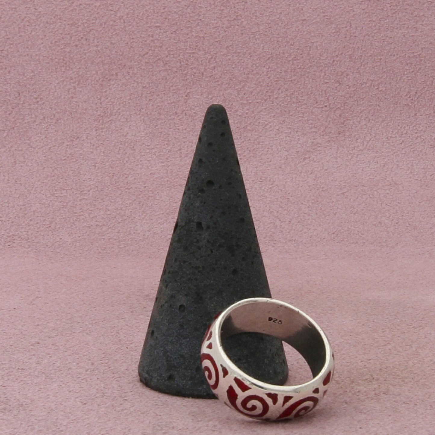 sterling silver red enamel swirls band ring size 7.25