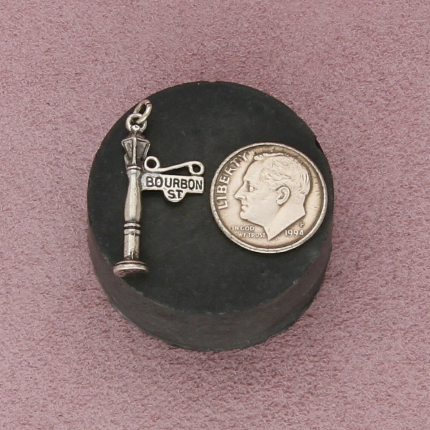 sterling silver vintage new orleans bourbon st lamp post charm pendant