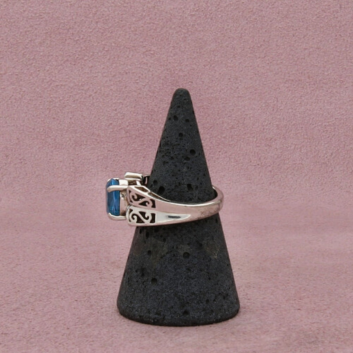 Sterling Silver Blue Topaz Oval-Cut Openwork Scroll Shoulders Ring Size 6