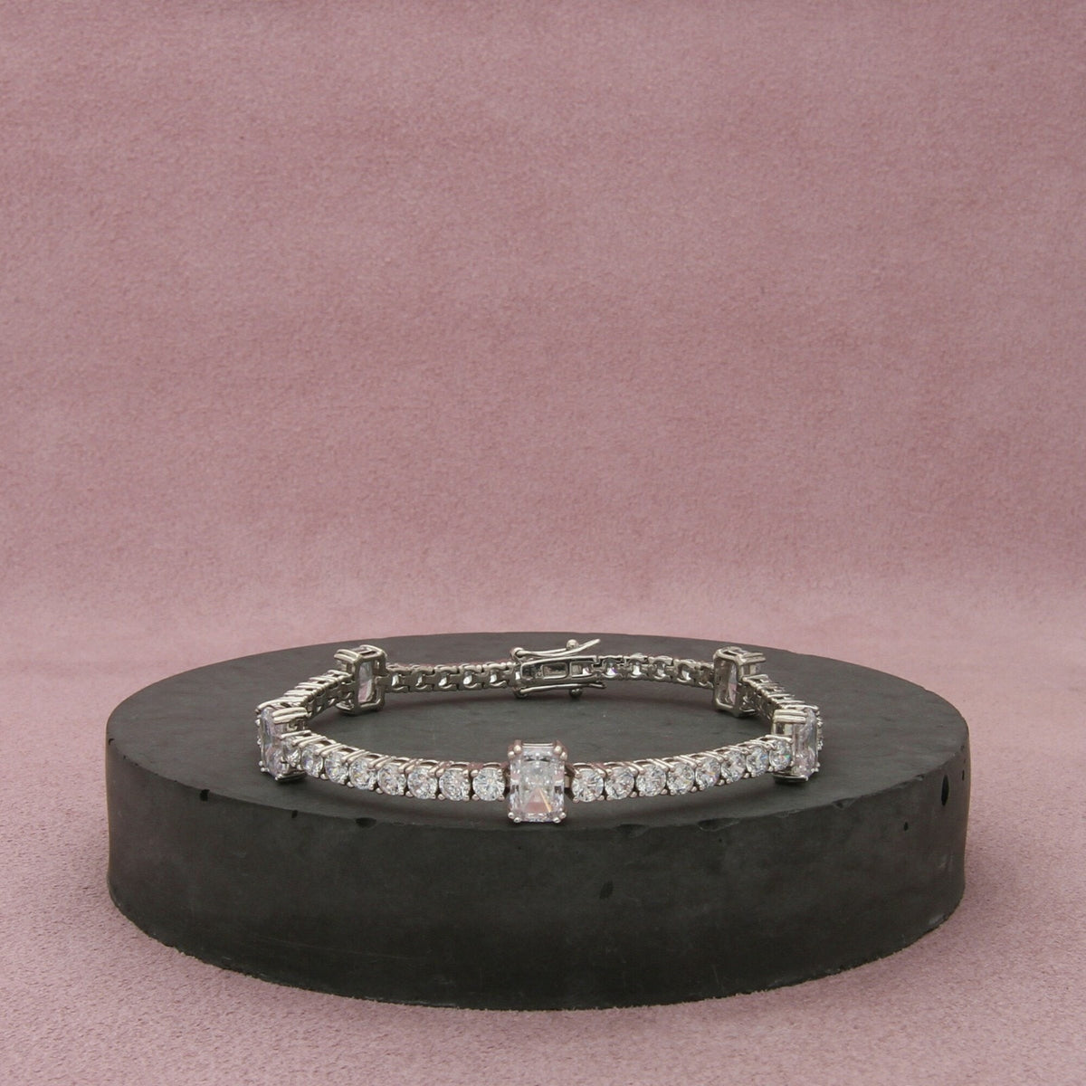 sterling silver elongated cushion-cut cz tennis bracelet size 6.75in