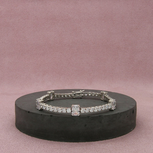 sterling silver elongated cushion-cut cz tennis bracelet size 6.75in