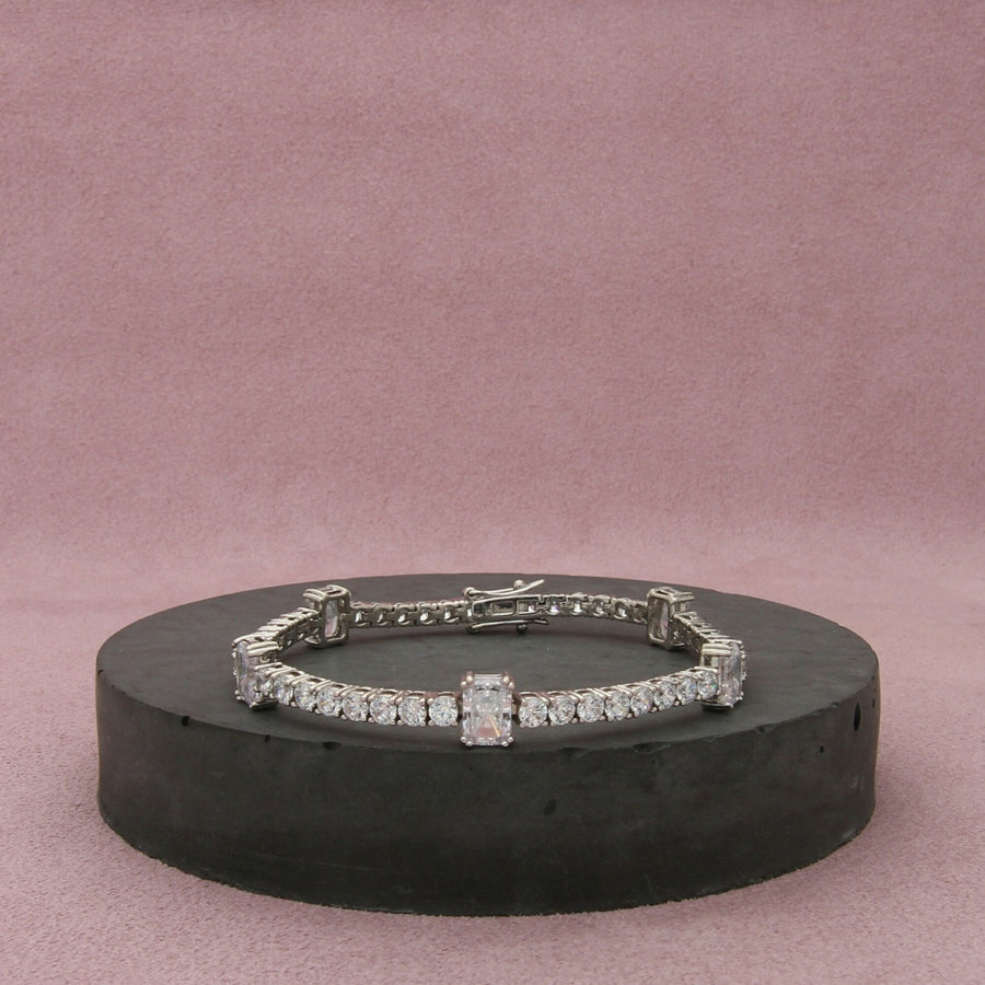 sterling silver elongated cushion-cut cz tennis bracelet size 6.75in