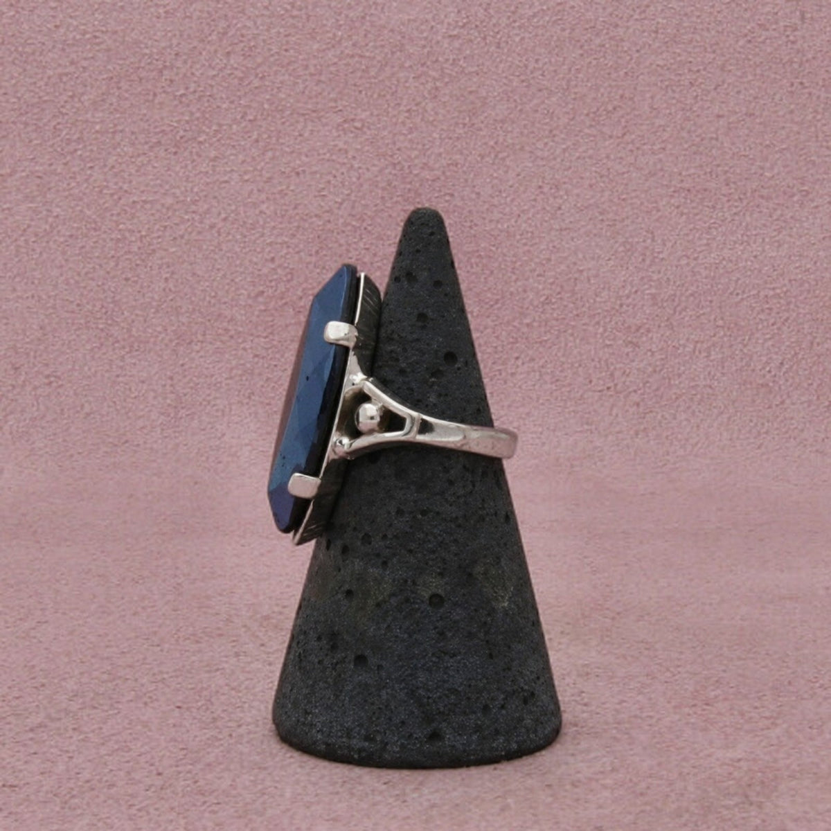 Sterling Silver Vintage Art Deco Faceted Blue Stone Elongated Ring Size 3.5