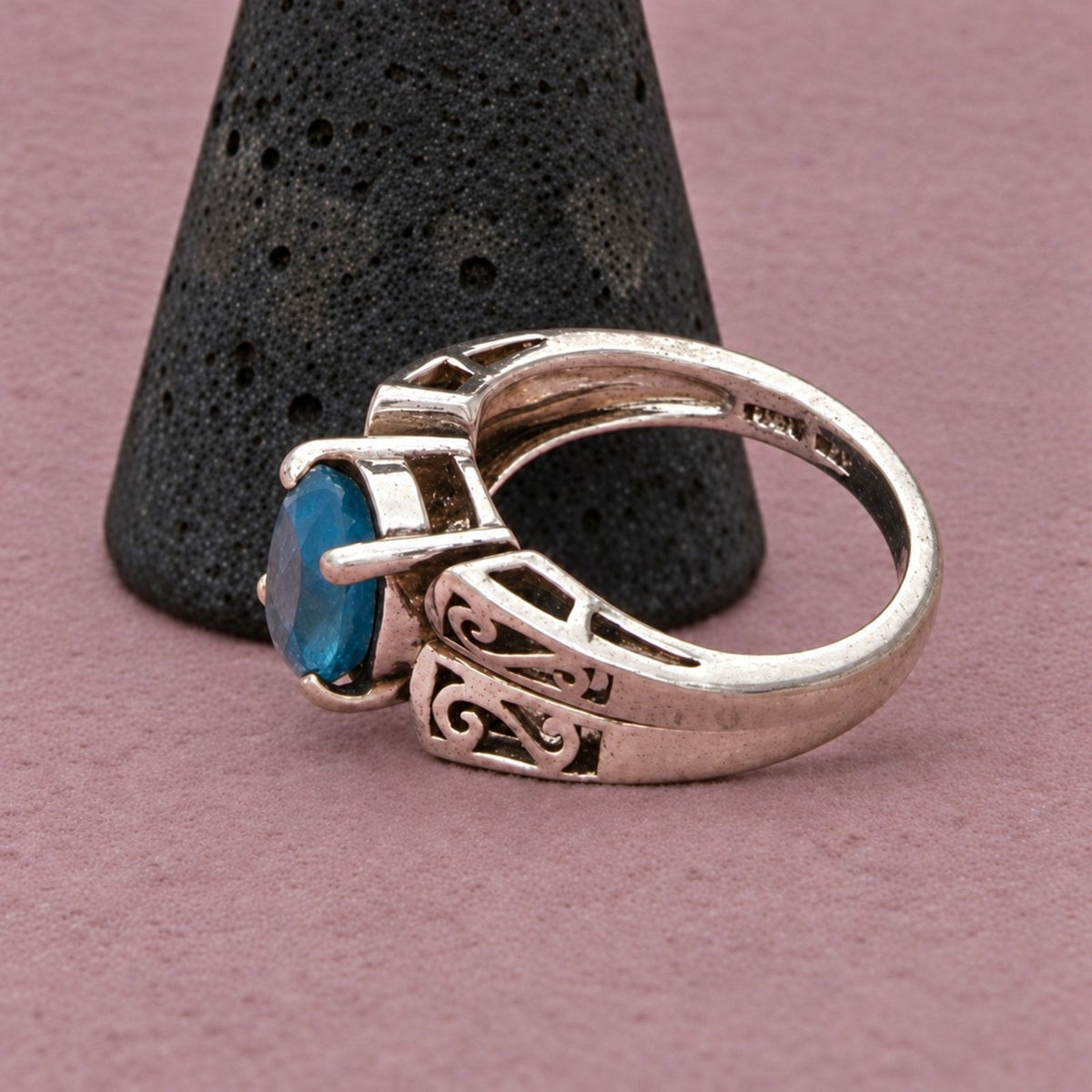 Sterling Silver Blue Topaz Oval-Cut Openwork Scroll Shoulders Ring Size 6