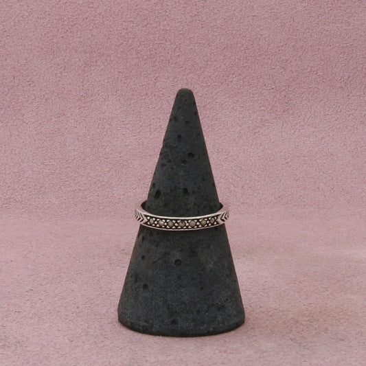 sterling silver marcasite studded band ring size 6.5