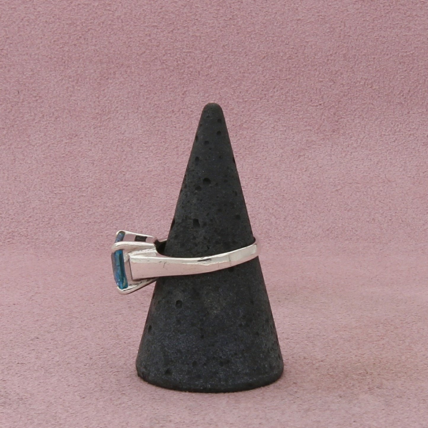 sterling silver blue cz solitaire ring size 7.75