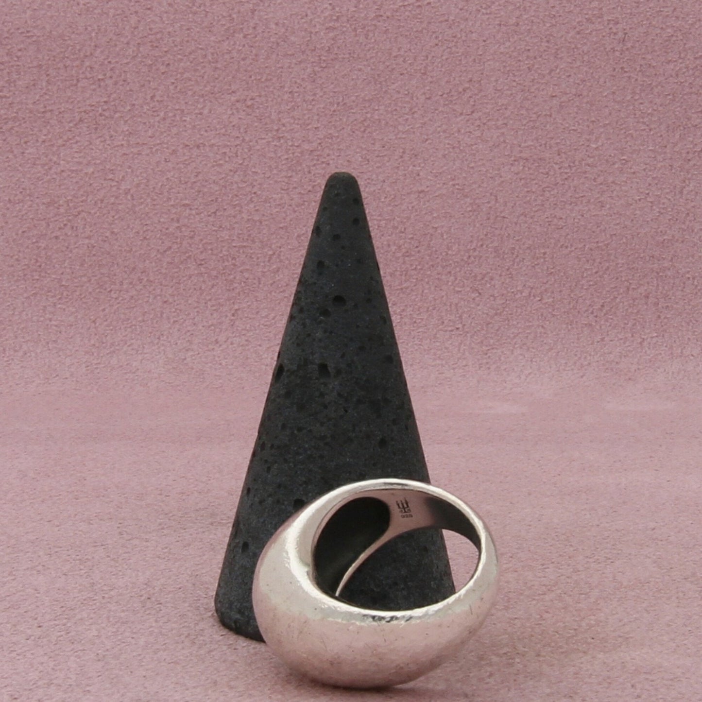 james avery sterling silver retired dome ring size 5.5