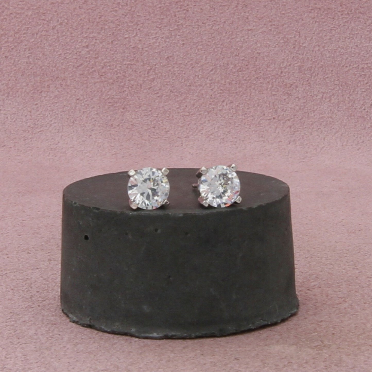 sterling silver round-cut cz stud earrings