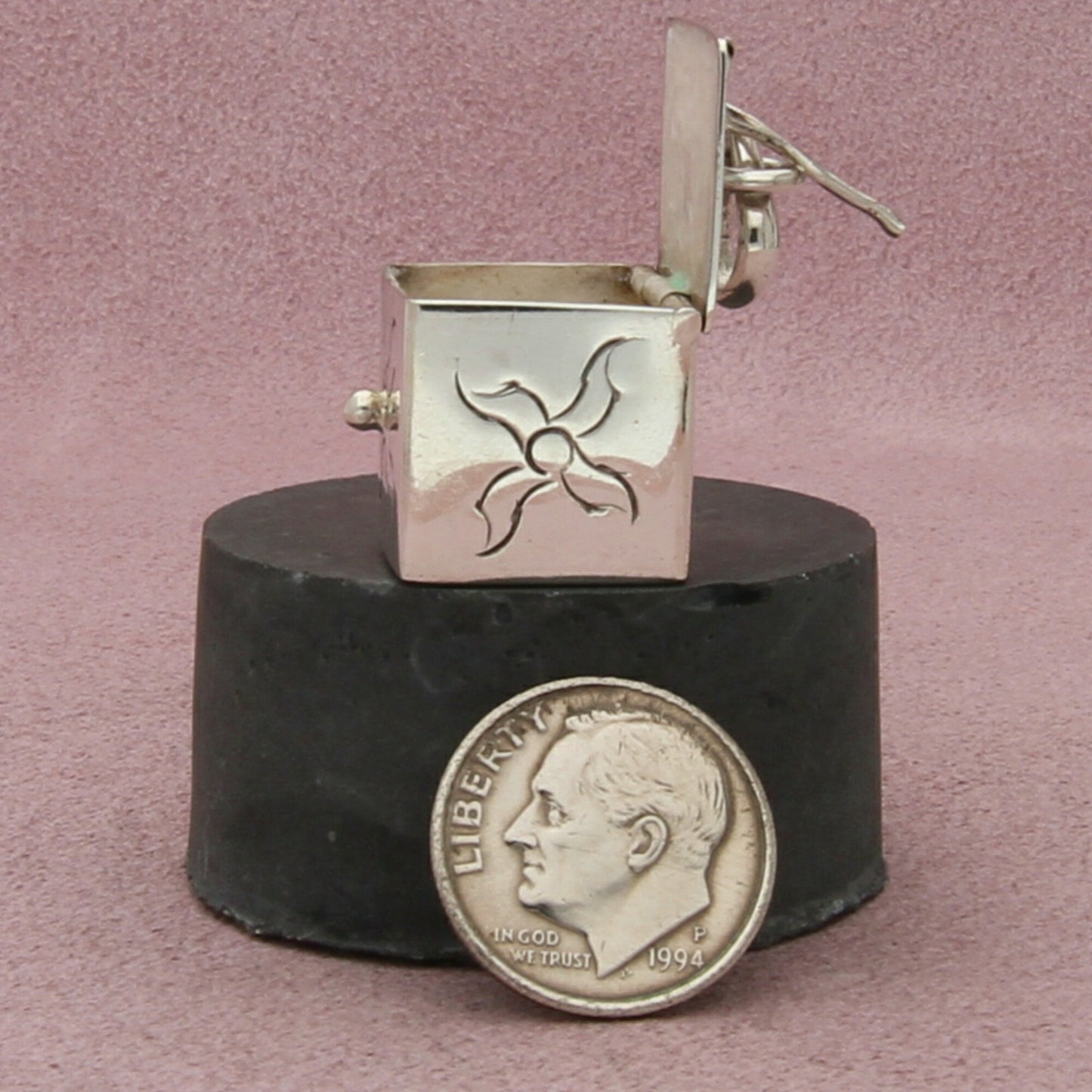sterling silver vintagee floral cube prayer box locket (opens) pendant