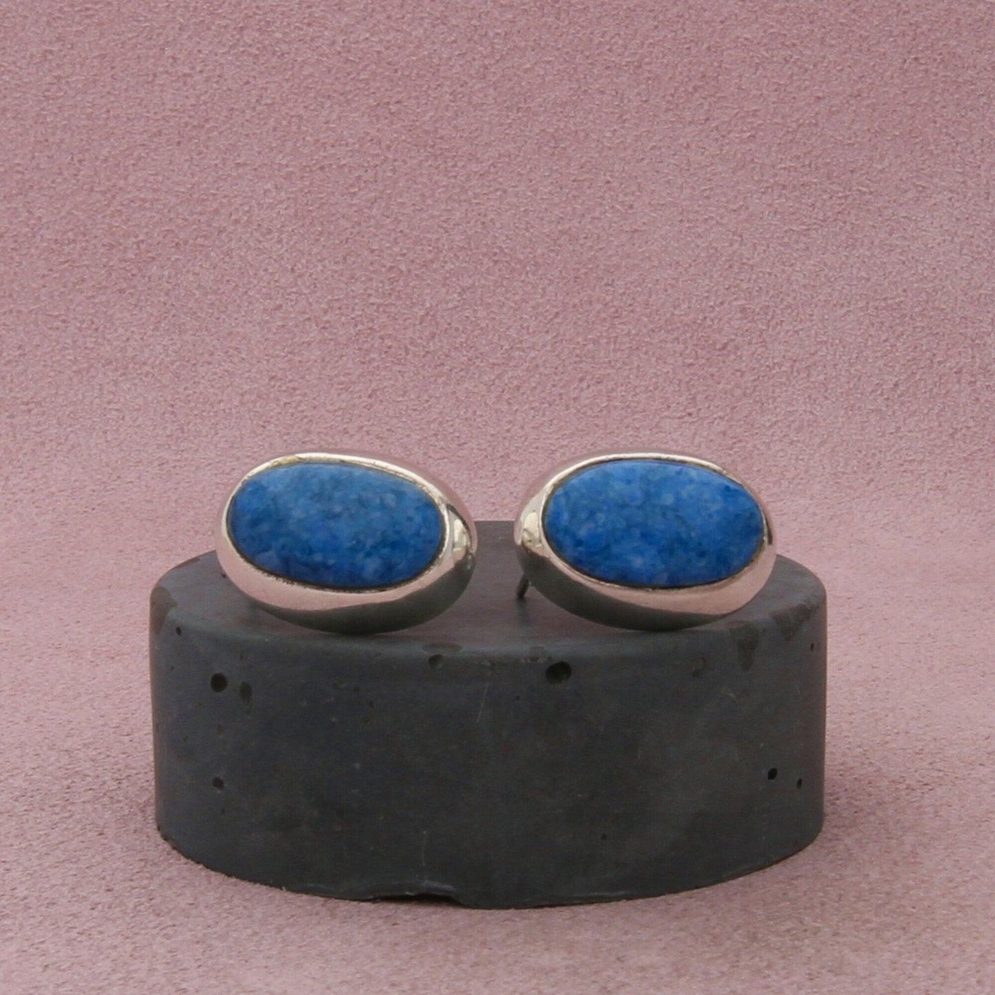 sterling silver vintage oval denim lapis post earrings