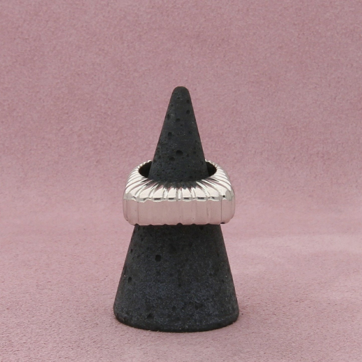 ivi los angeles sterling silver gaia signet ring size 5