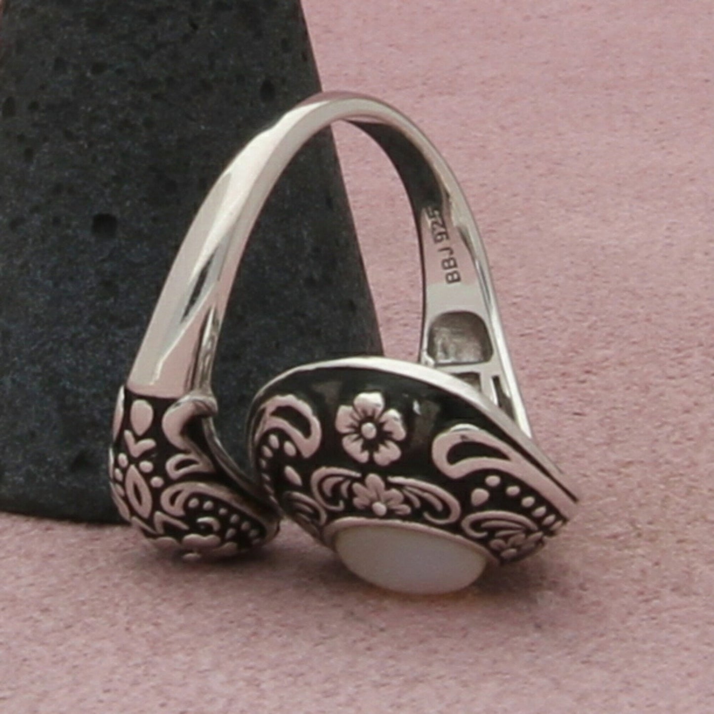 sterling silver floral mother-of-pearl spoon style bypass ring size 8