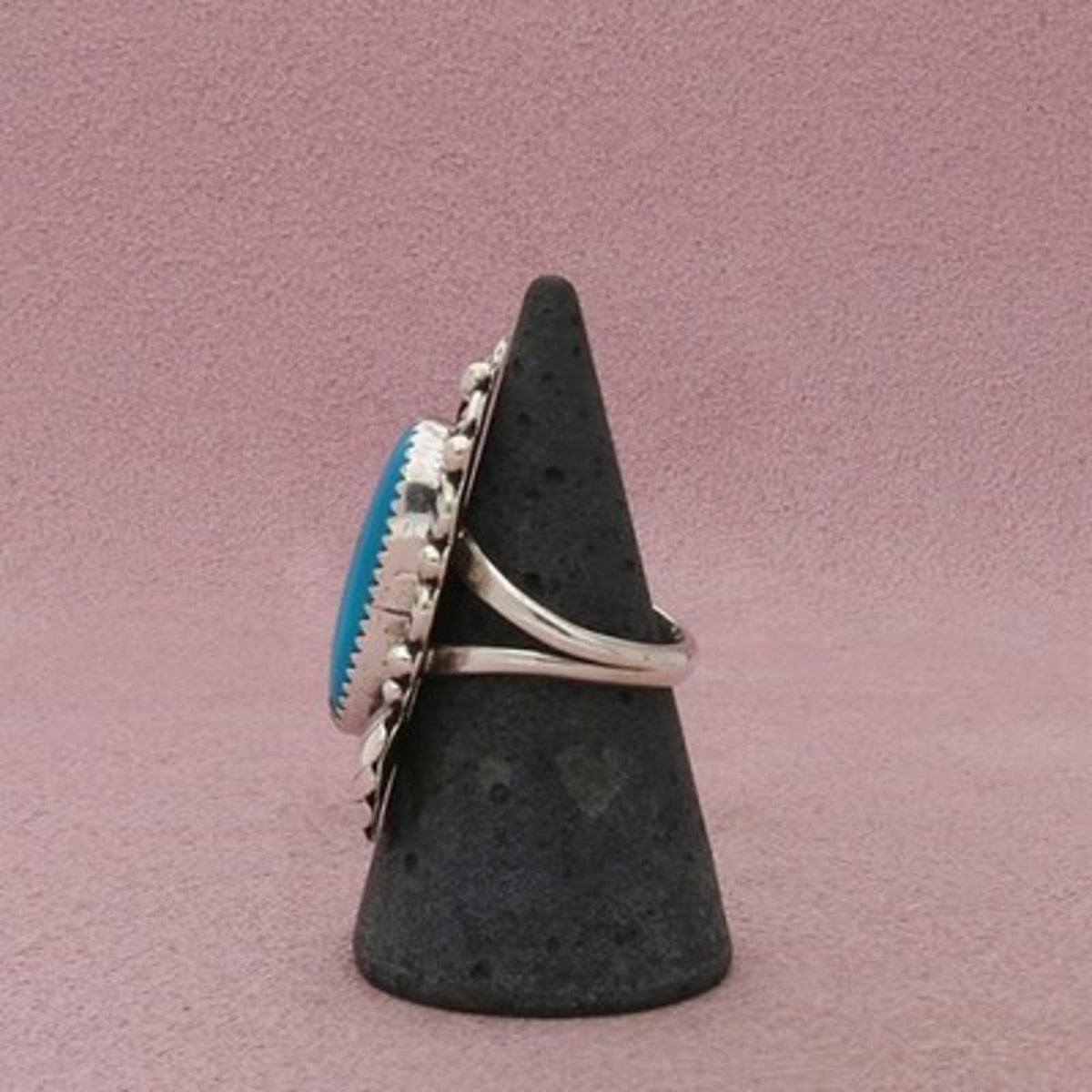 Navajo Sterling Silver Vintage Signed Oval Turquoise Feathers Ring Size 6.75