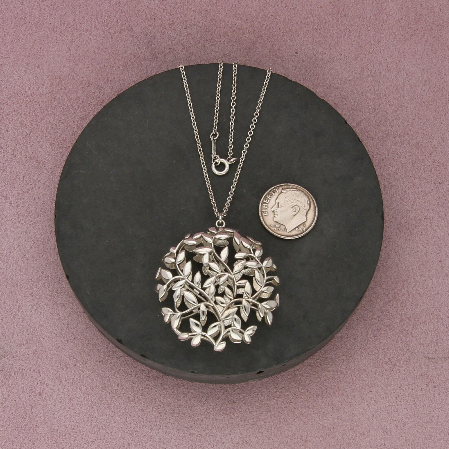 tiffany & co sterling silver paloma picasso olive leaf medallion necklace 20in