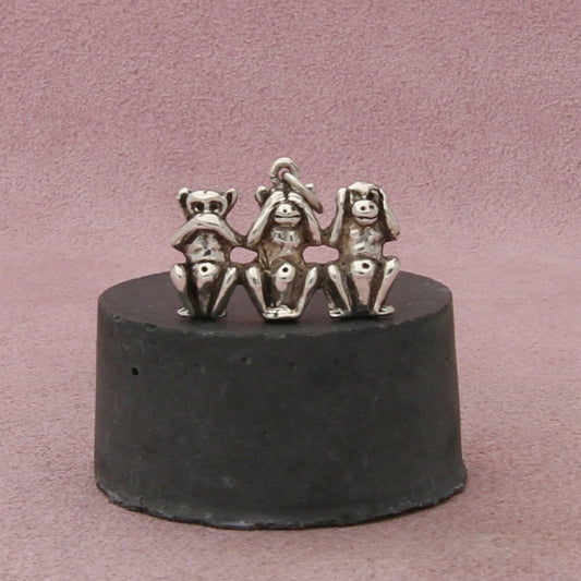 800 silver vintage speak see hear no evil monkeys charm pendant