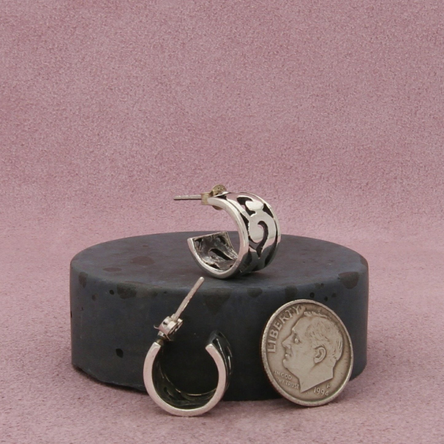 barse sterling silver vintage scroll huggie hoop earrings