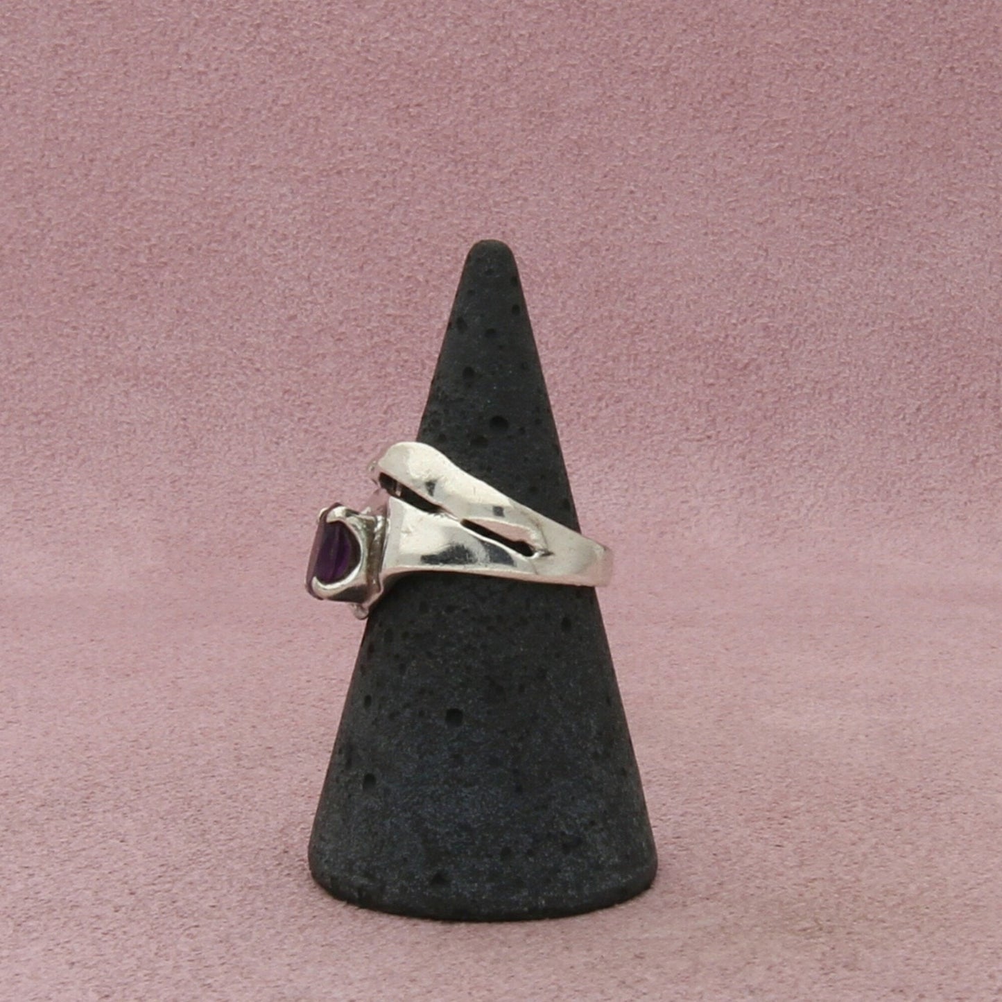 sterling silver vintage evensong artisan-made amethyst ring size 6