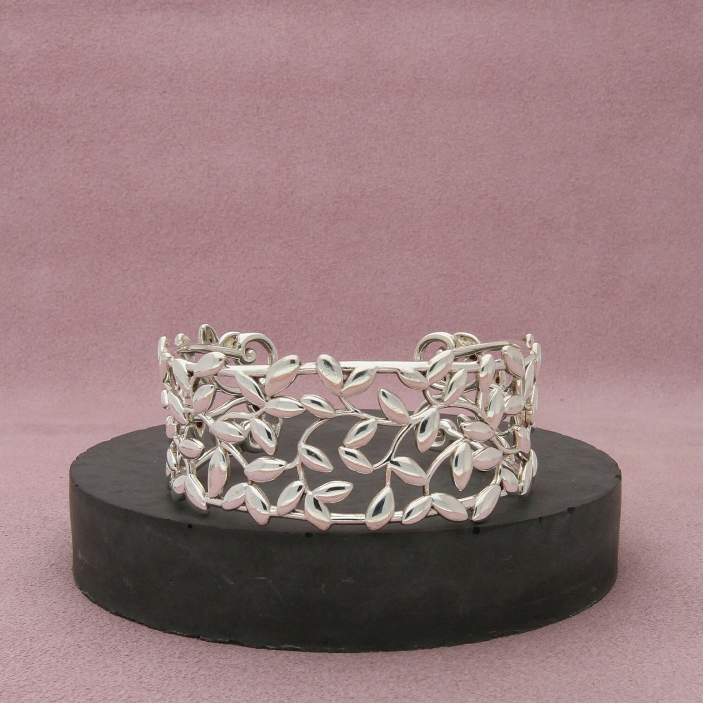 tiffany & co sterling silver paloma picasso olive leaf cuff bracelet size 6in