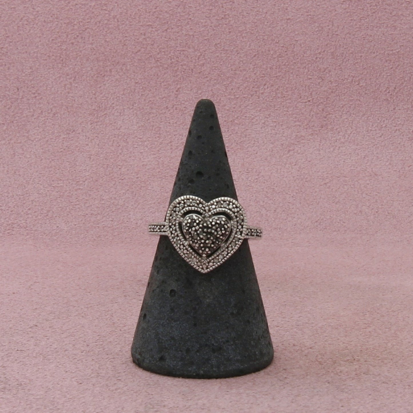 sterling silver black & white pave diamond heart ring size 6.75