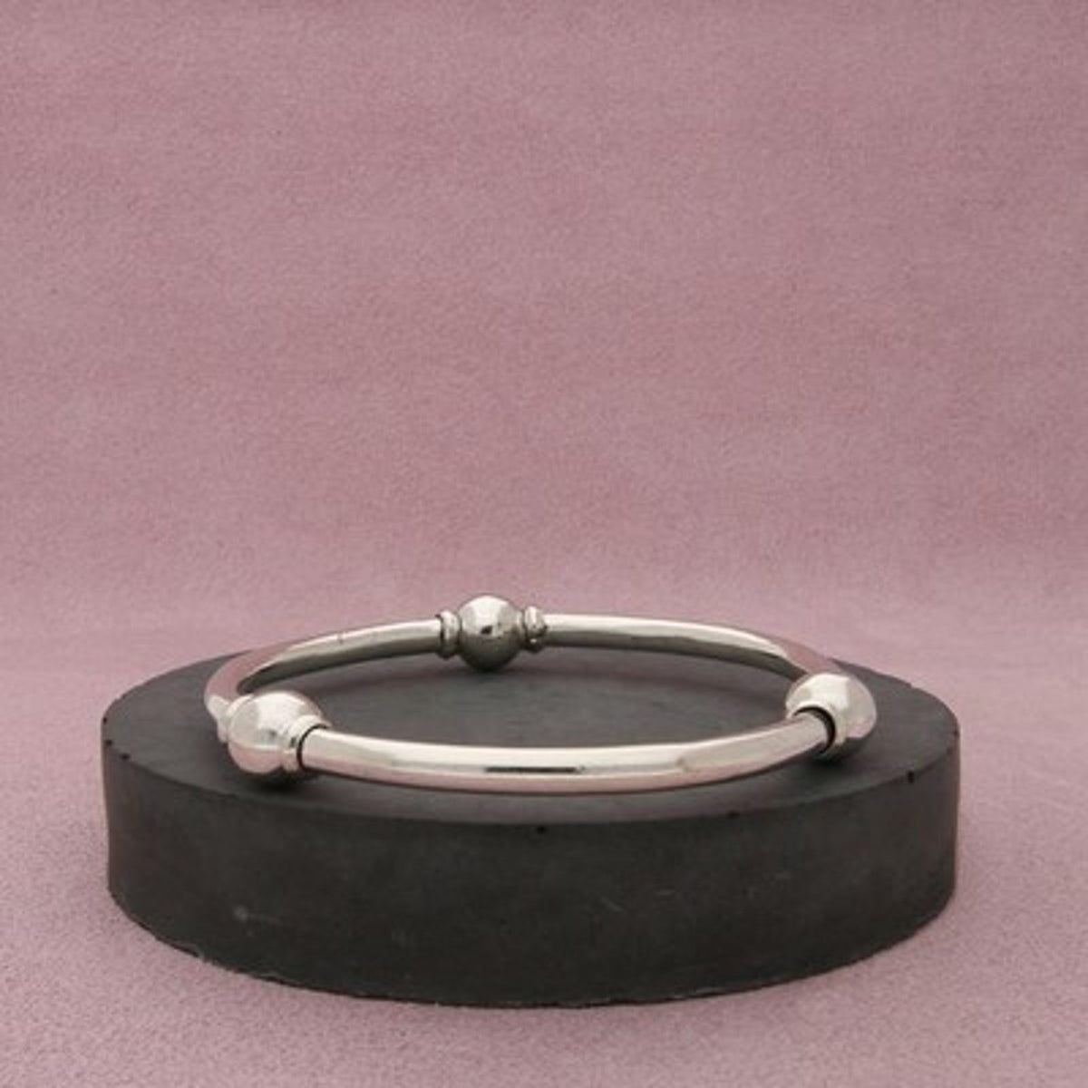 Sterling Silver Vintage Three Station Beaded Bangle Bracelet Size 7.25in