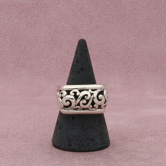 sterling silver scrolled squared top band ring size 8.75