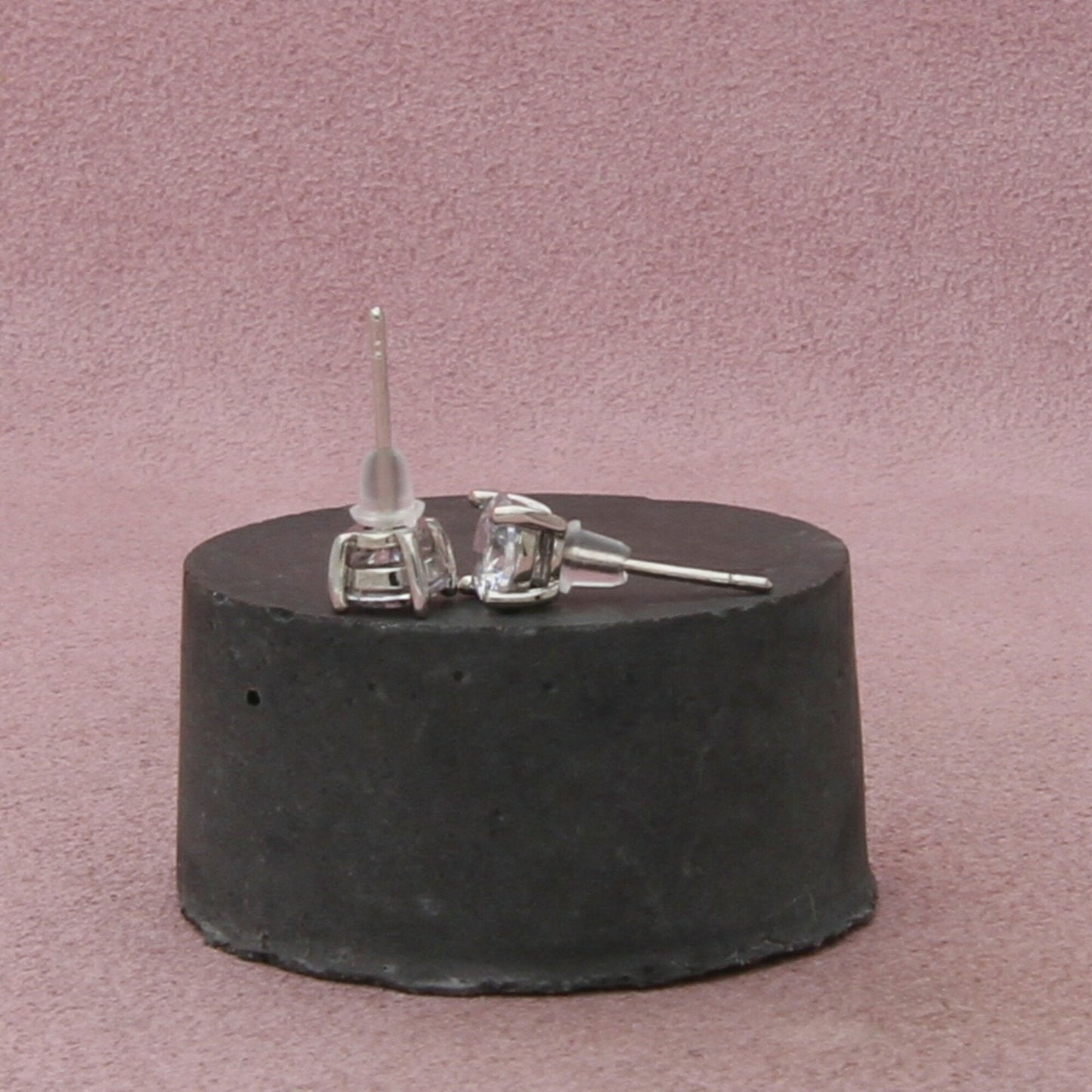 sterling silver round-cut cz stud earrings