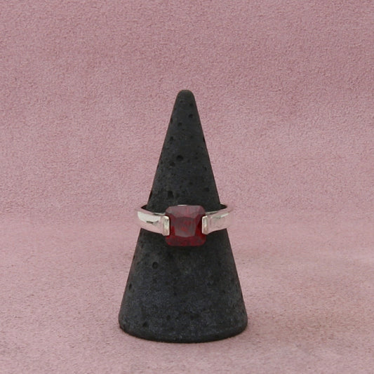 sterling silver cushion-cut red cz ring size 7.25