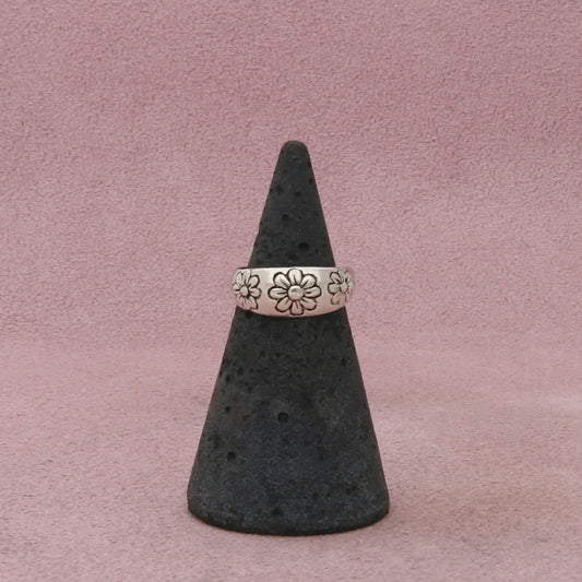 sterling silver floral band toe ring size 3