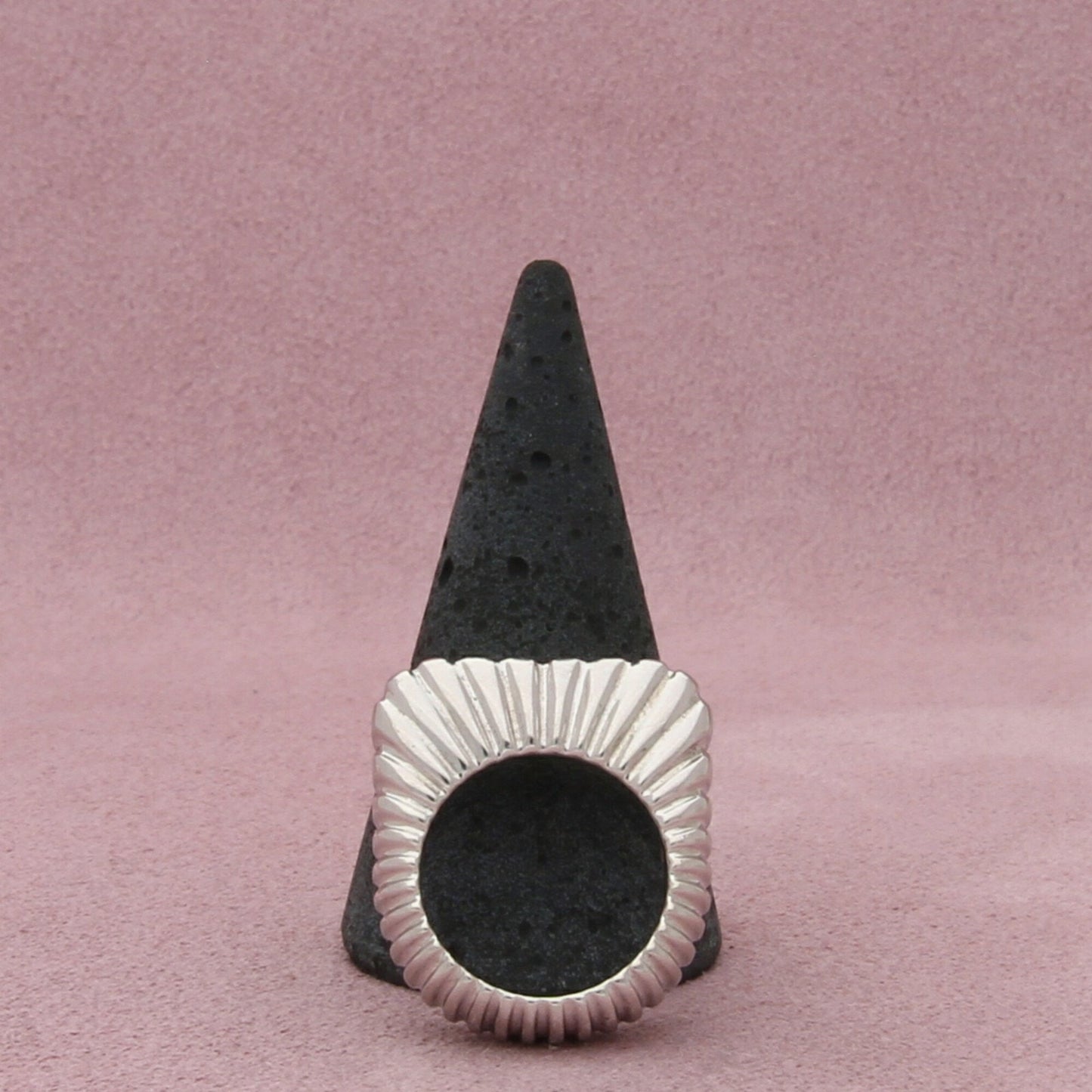 ivi los angeles sterling silver gaia signet ring size 5