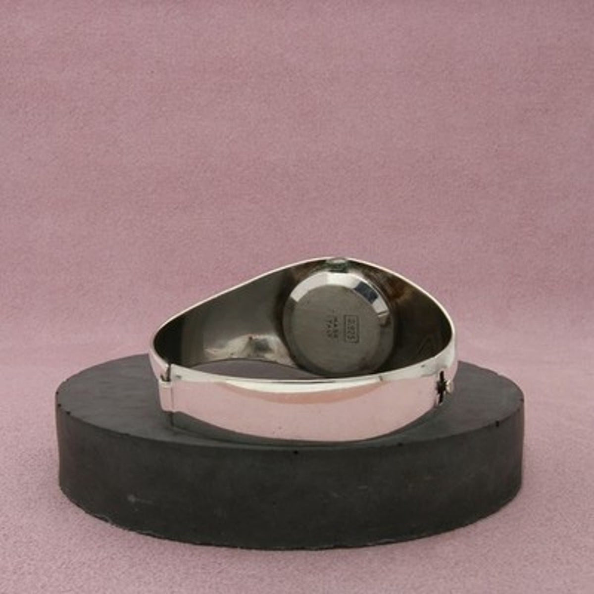 Neiman Marcus Sterling Silver Vintage Oval Dial Watch Bangle Bracelet Size 6in