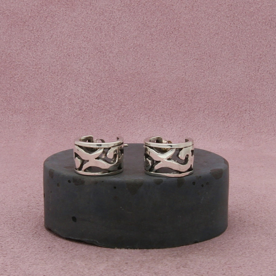 barse sterling silver vintage scroll huggie hoop earrings