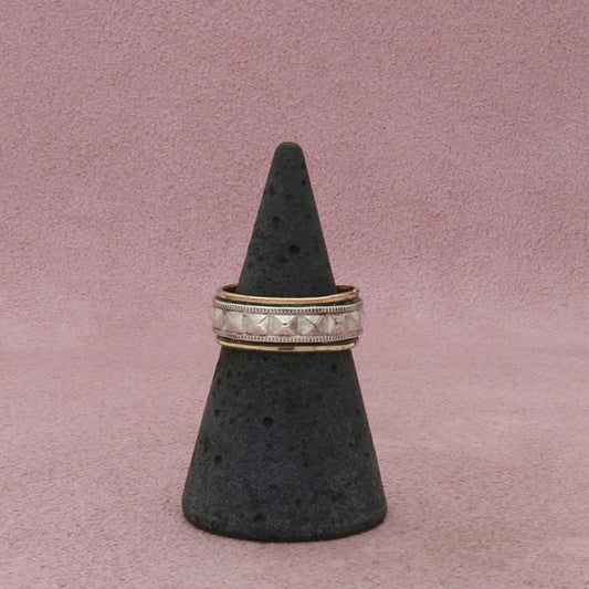 sterling silver & gold filled 7mm pyramid spike band ring size 6