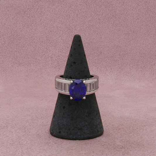 sterling silver oval-cut amethyst & baguette cz ring size 6