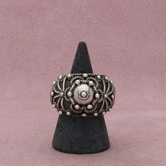 sterling silver vintage beaded & braided intricate dome ring size 9.5