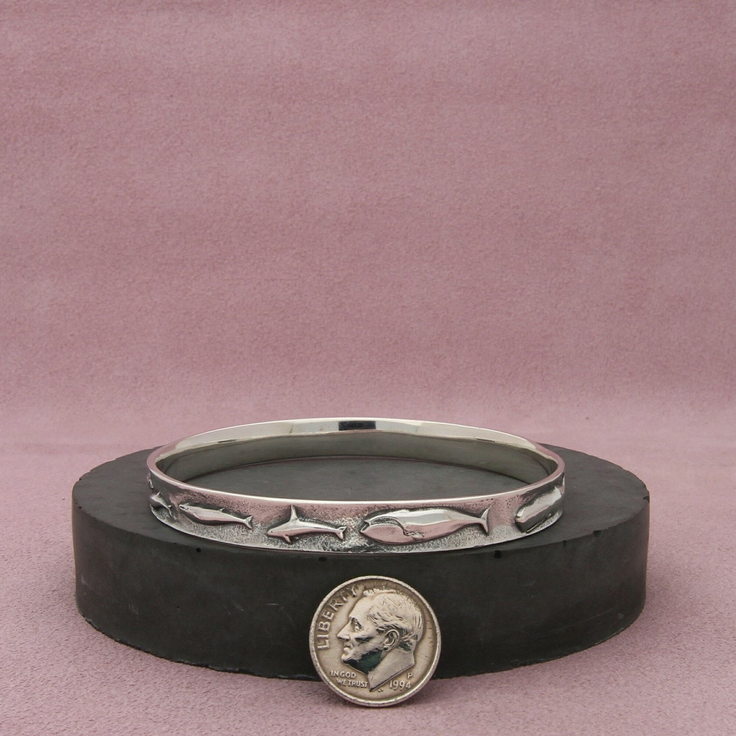 james avery sterling silver retired whale bangle bracelet size 7.75in
