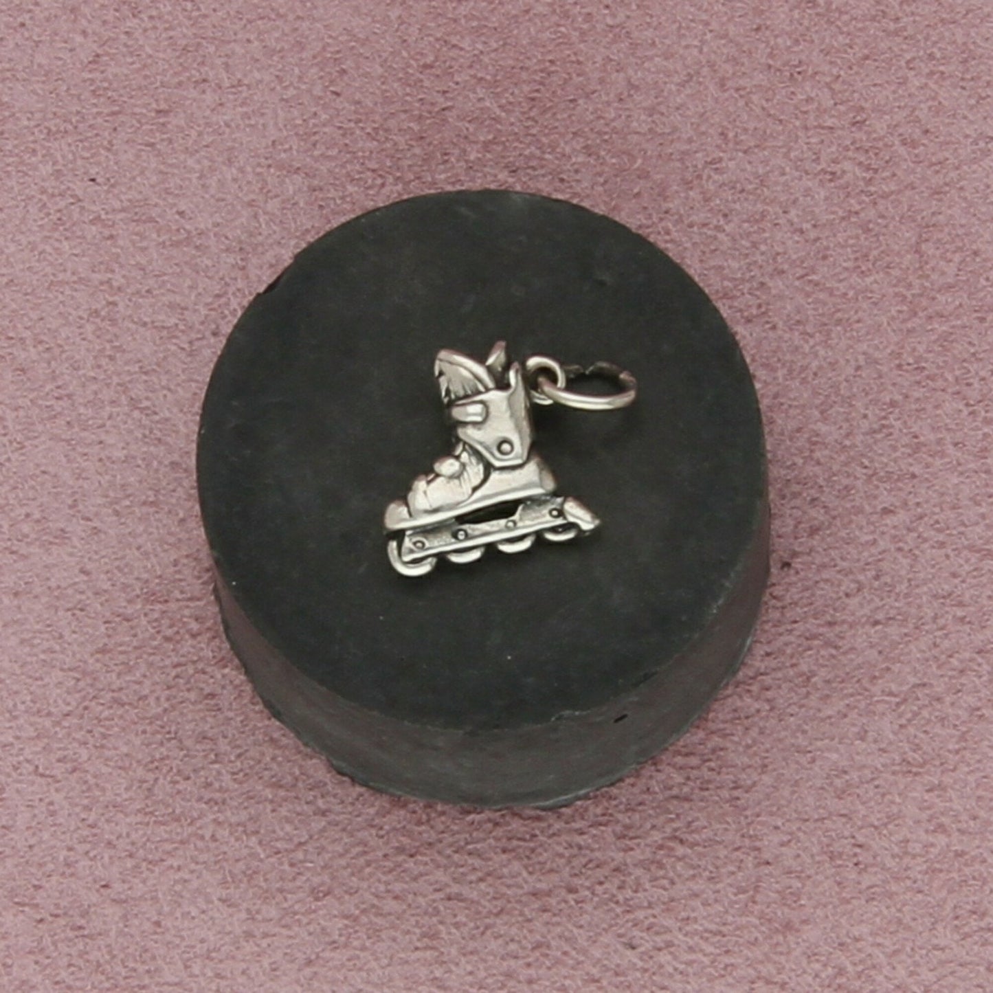 sterling silver vintage 3d inline roller skate charm pendant