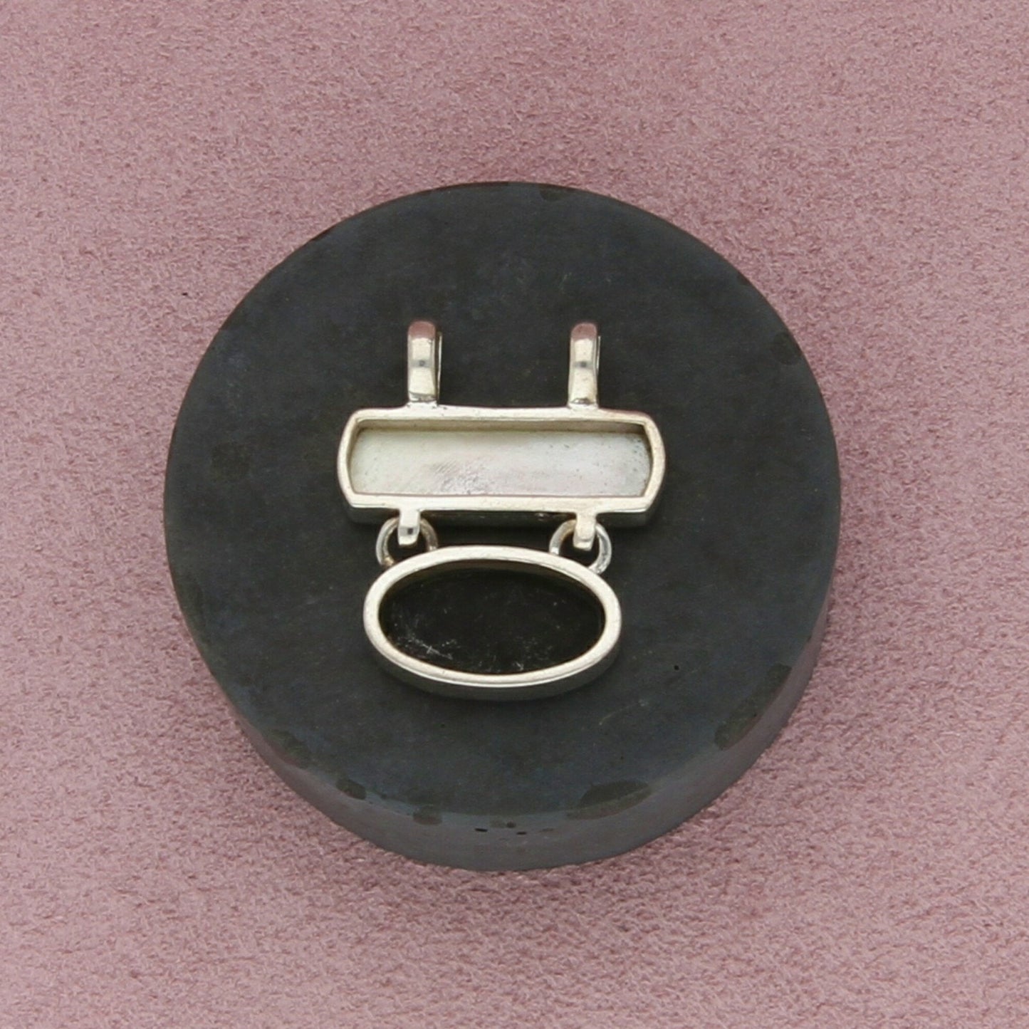 sterling silver mother of pearl and onyx pendant