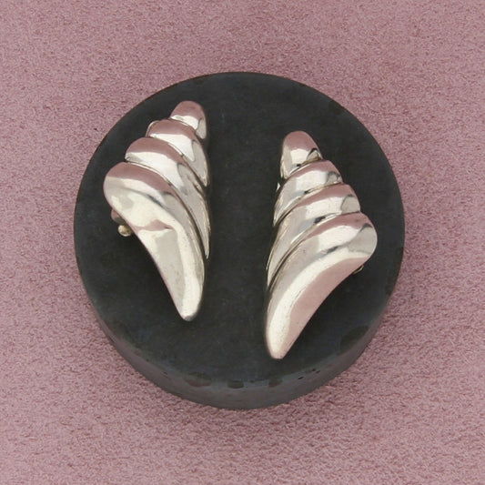 sterling silver vintage scalloped triangular clip-on earrings